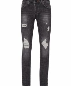 Andreaadisson.shop5df57f479d 1